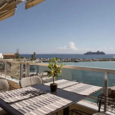Appartement Monopolio Waterfront With Sea View, By Zantewize